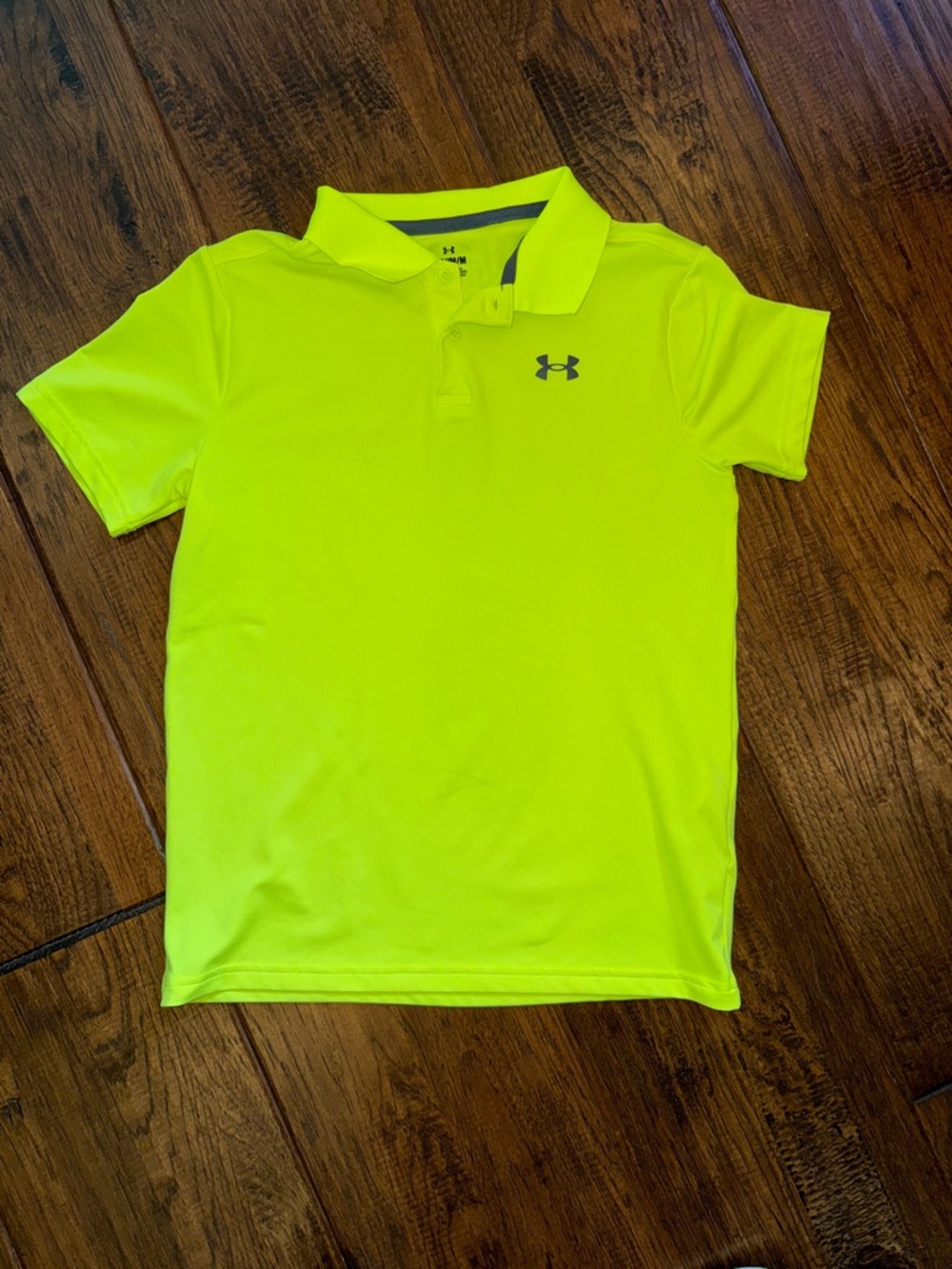 Under Armour BOYS SIZE MED High-Vis Yellow Golf Polo. NEVER WORN.